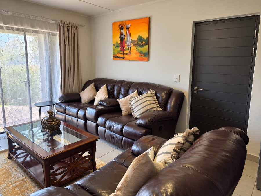 2 Bedroom Property for Sale in Jakarandas Western Cape